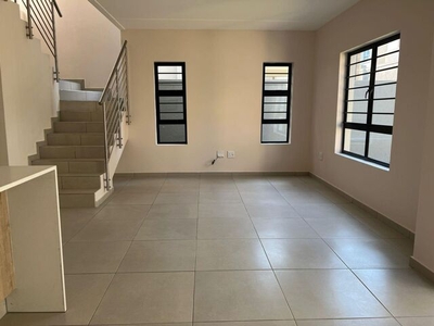 Townhouse For Rent In Craigavon, Sandton