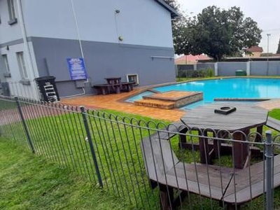 Townhouse For Sale In Southdale, Johannesburg