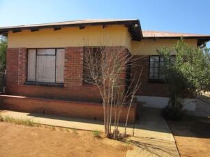 3 Bedroom Freehold For Sale in Vryburg