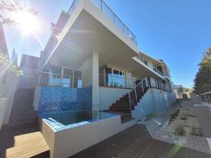 Exquisite 5-Bedroom Home with Panoramic Views in Fairhaven Estate, Somerset West