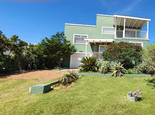 House For Sale in Pringle Bay, Pringle Bay