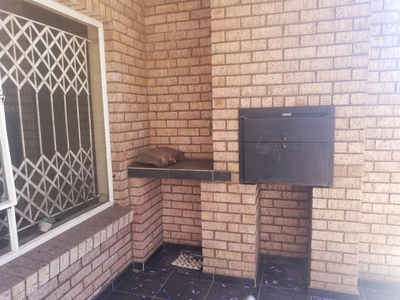 2 Bedroom Apartment / flat to rent in Witbank Ext 3