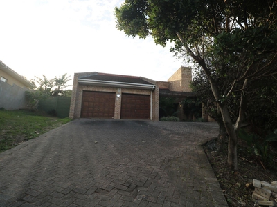 4 Bedroom House to rent in Vincent Heights