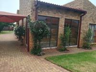 3 Bedroom House to Rent in Middelburg - MP - Property to ren