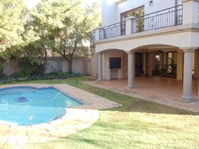 4 Bedroom House To Let in Silver Lakes Golf Estate